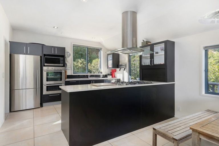 Photo of property in 5 Williams Street, Sunshine Bay, Queenstown, 9300