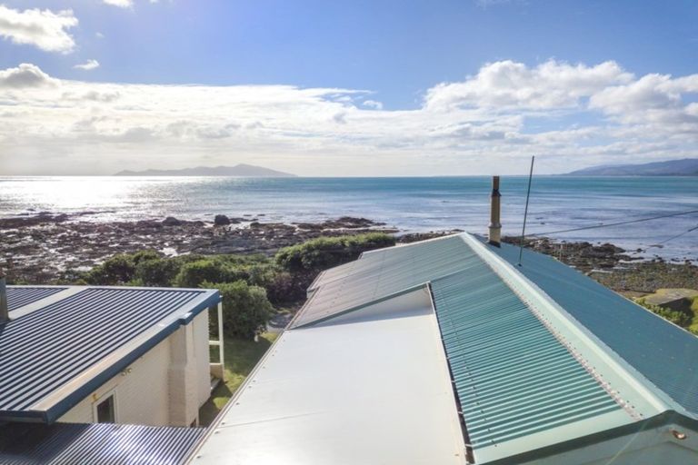 Photo of property in 25 Ocean Parade, Pukerua Bay, 5026