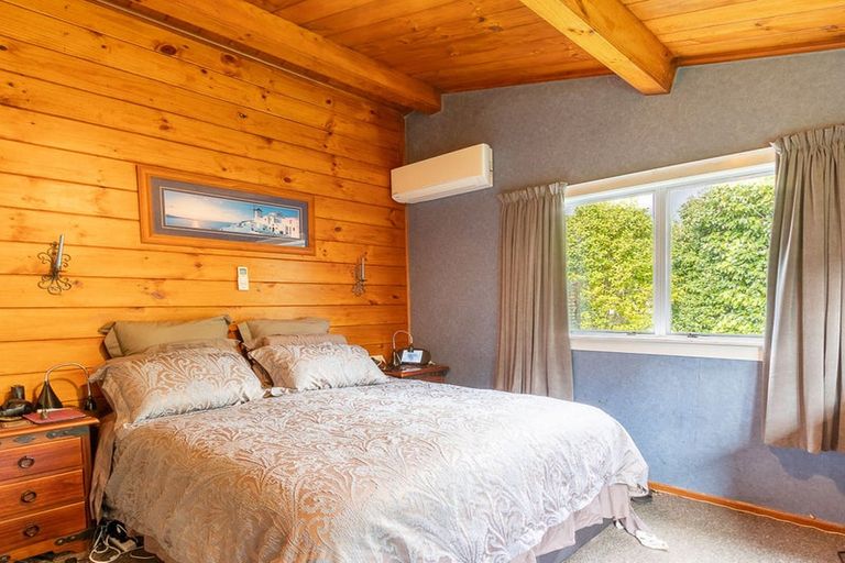 Photo of property in 9 Patterson Grove, Waikanae, 5036