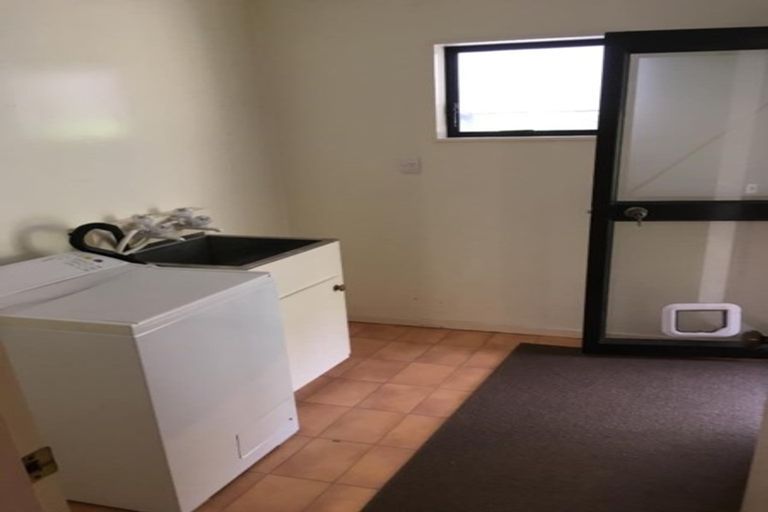 Photo of property in 1/7 Sheridan Terrace, Johnsonville, Wellington, 6037