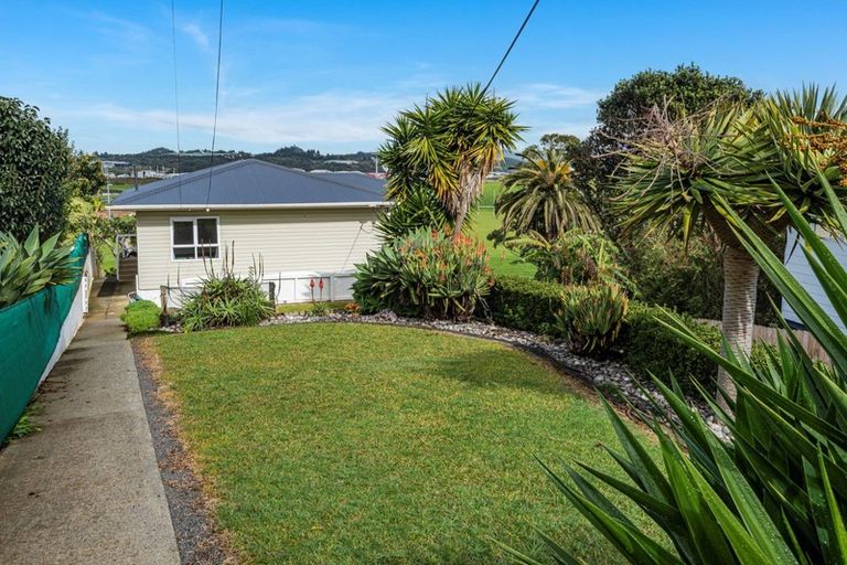 Photo of property in 10 Tanekaha Drive, Parahaki, Whangarei, 0112