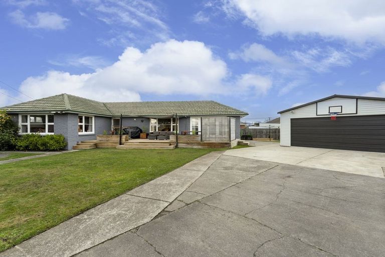 Photo of property in 9 Adrian Place, Shirley, Christchurch, 8061