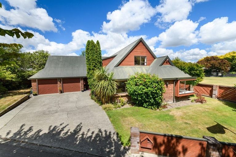 Photo of property in 91 Waterloo Crescent, Hokowhitu, Palmerston North, 4410