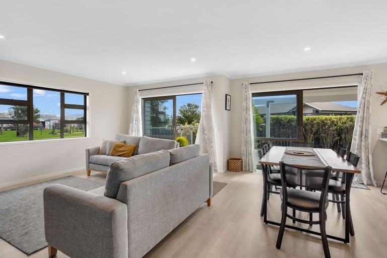 Photo of property in 139 Rangiora Crescent, Matarangi, Whitianga, 3592