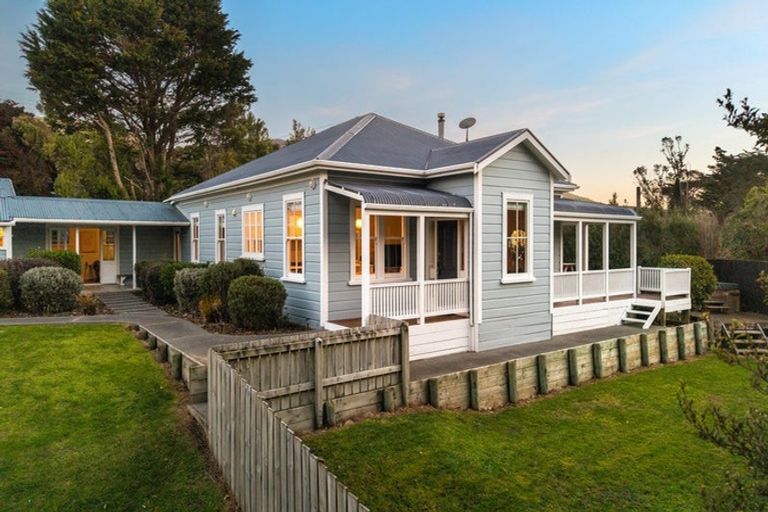 Photo of property in 389 Ohariu Valley Road, Ohariu, Wellington, 6037