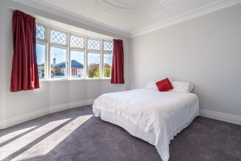 Photo of property in 137 Bay View Road, South Dunedin, Dunedin, 9012