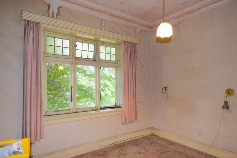 Photo of property in 25 Glenross Street, Glenross, Dunedin, 9011