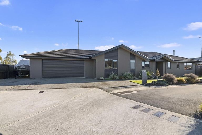 Photo of property in 16 Reserve Lane, Brightwater, 7022