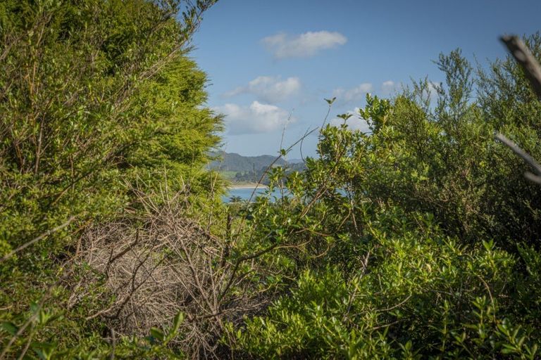 Photo of property in 42 Radar Road, Hot Water Beach, Whitianga, 3591