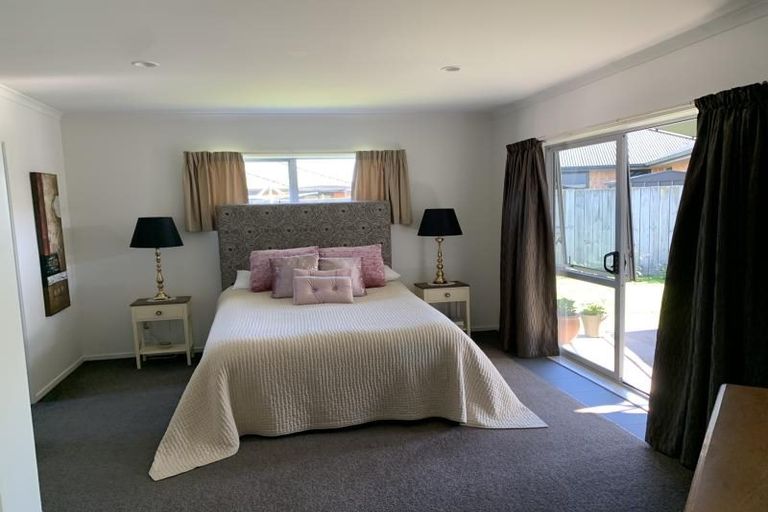 Photo of property in 67 Farringdon Avenue, Rototuna North, Hamilton, 3210