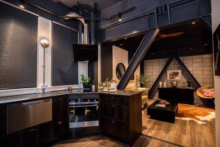 Photo of property in 127 Saint Aubyn Street, New Plymouth, 4310