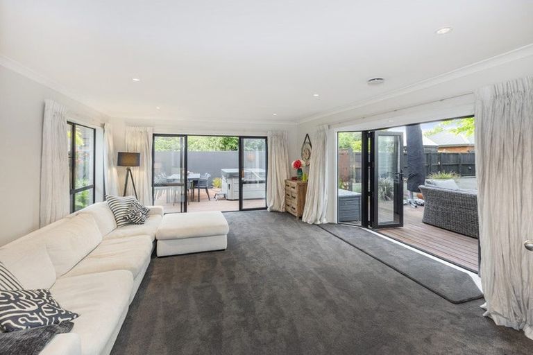 Photo of property in 84 Regency Crescent, Redwood, Christchurch, 8051