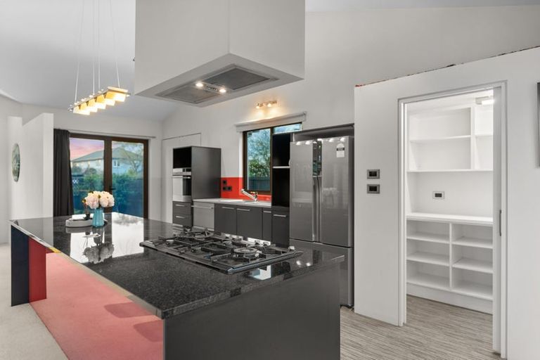 Photo of property in 50 Jeffreys Road, Fendalton, Christchurch, 8052