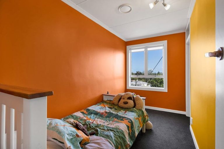 Photo of property in 10a Cowling Road, Hurdon, New Plymouth, 4310