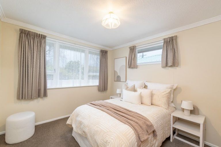 Photo of property in 15 Charles Street, Clouston Park, Upper Hutt, 5018