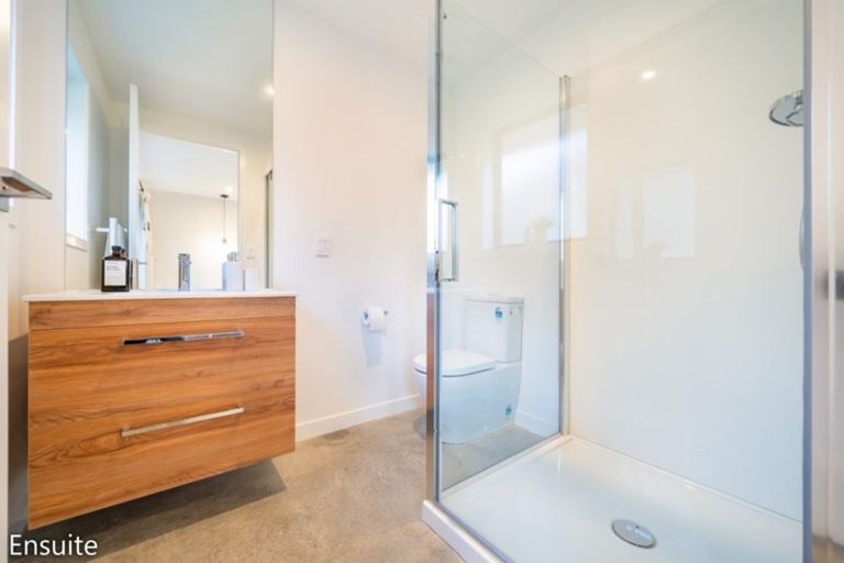 Photo of property in 46 Brentwood Street, Trentham, Upper Hutt, 5018