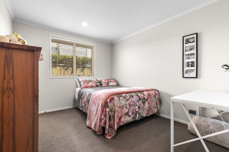 Photo of property in 11 Broadwater Close, Pyes Pa, Tauranga, 3112