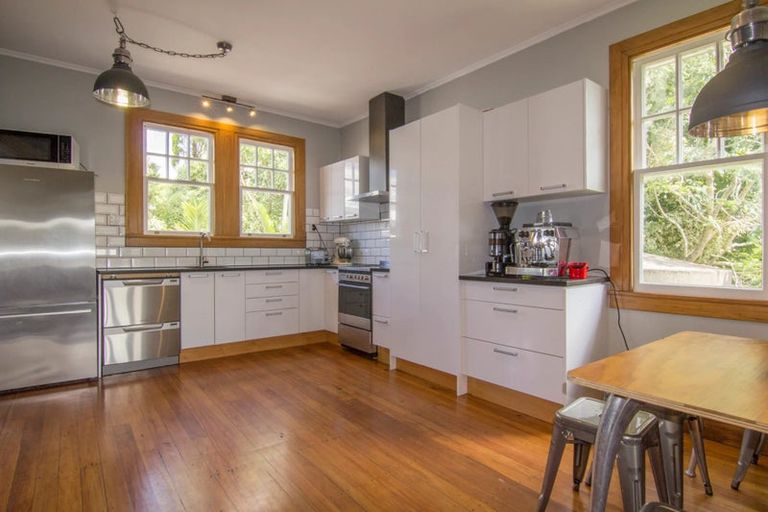 Photo of property in 8 North Crescent, Kaukapakapa, 0873