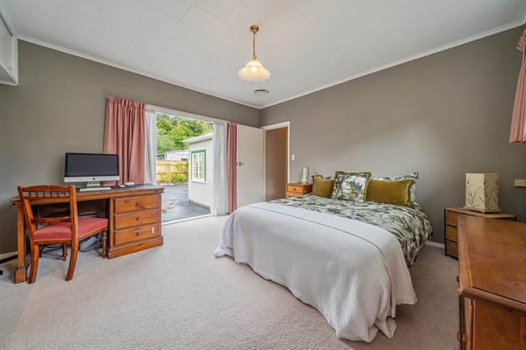 Photo of property in 4 Birch Grove, Pinehaven, Upper Hutt, 5019