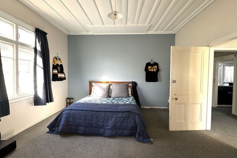Photo of property in 105 Clyde Street, Balclutha, 9230