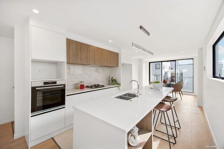 Photo of property in 45 Waihou Crescent, Albany Heights, Auckland, 0632