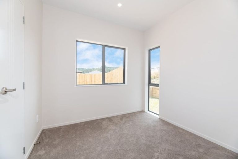 Photo of property in 1 Tarara Lane, Kumeu, 0810