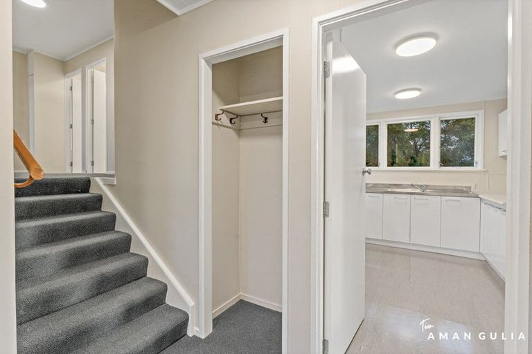 Photo of property in 18 Grandison Crescent, New Lynn, Auckland, 0600