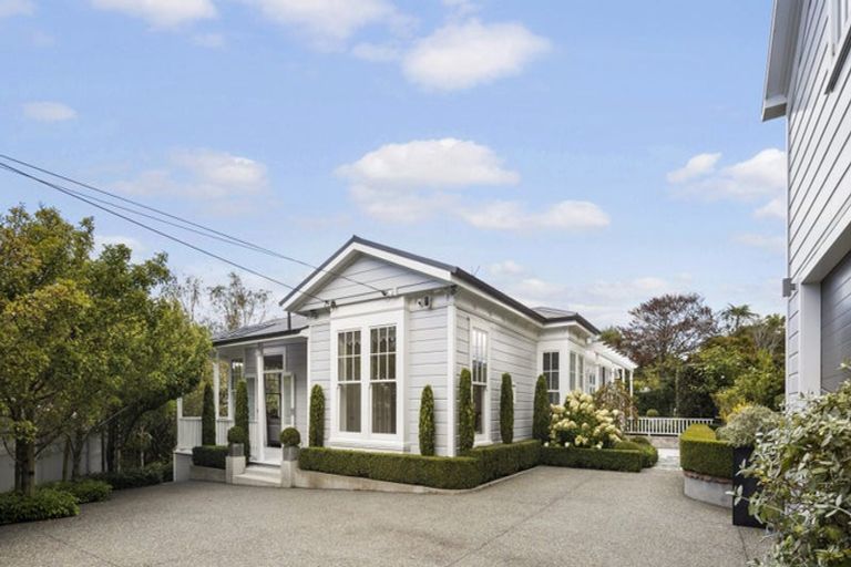 Photo of property in 17b Homewood Avenue, Karori, Wellington, 6012