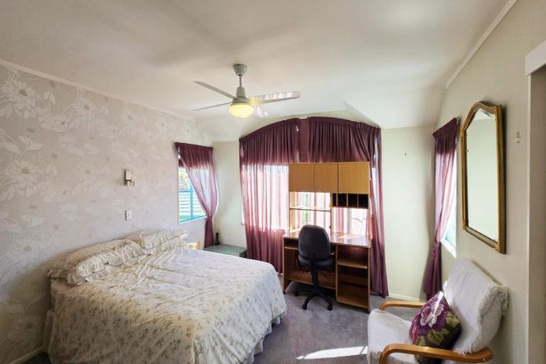 Photo of property in 8 Montague Way, Taradale, Napier, 4112