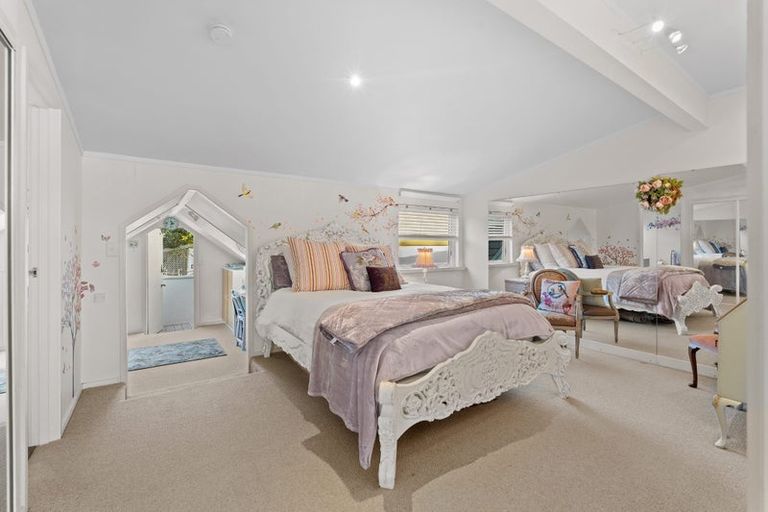 Photo of property in 819 Whangaparaoa Road, Manly, Whangaparaoa, 0930