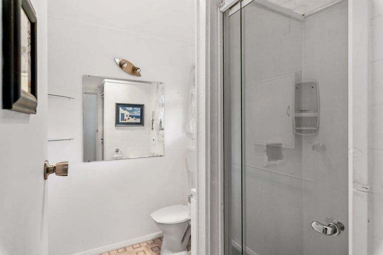 Photo of property in 35 Gray Avenue, Paraparaumu Beach, Paraparaumu, 5032