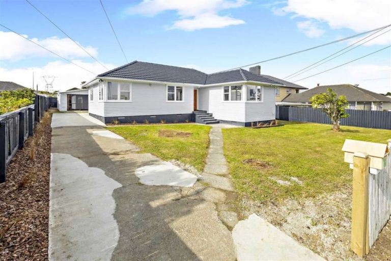 Photo of property in 104 Fisher Crescent, Otara, Auckland, 2023