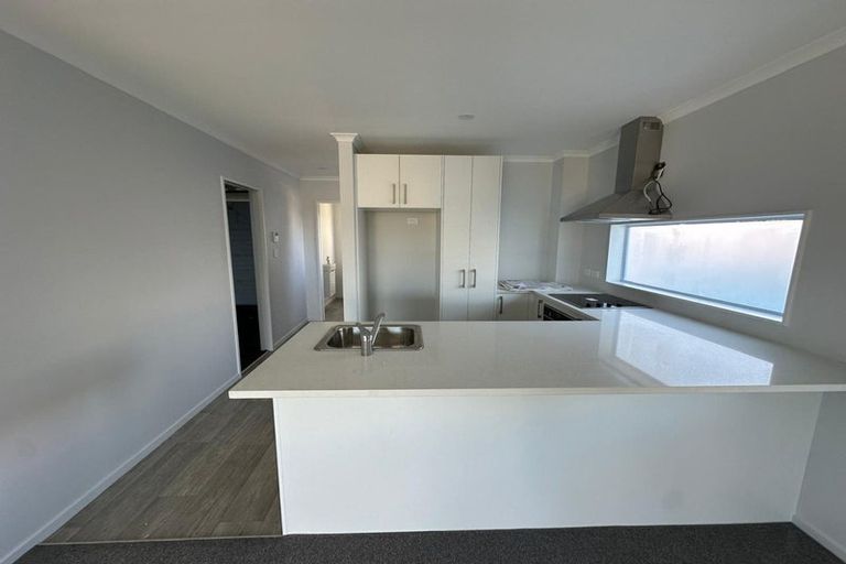 Photo of property in 35b Royston Street, Rosehill, Papakura, 2113