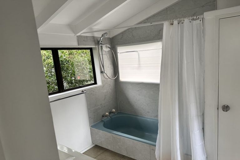 Photo of property in 29 Whitford Road, Howick, Auckland, 2014