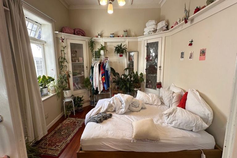 Photo of property in 1/17 Clifton Terrace, Kelburn, Wellington, 6012