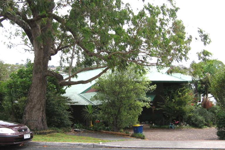 Photo of property in 1/65 Park Rise, Campbells Bay, Auckland, 0630