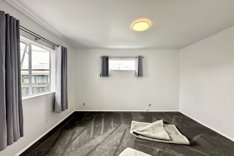 Photo of property in 11 Baldwin Street, Moera, Lower Hutt, 5010