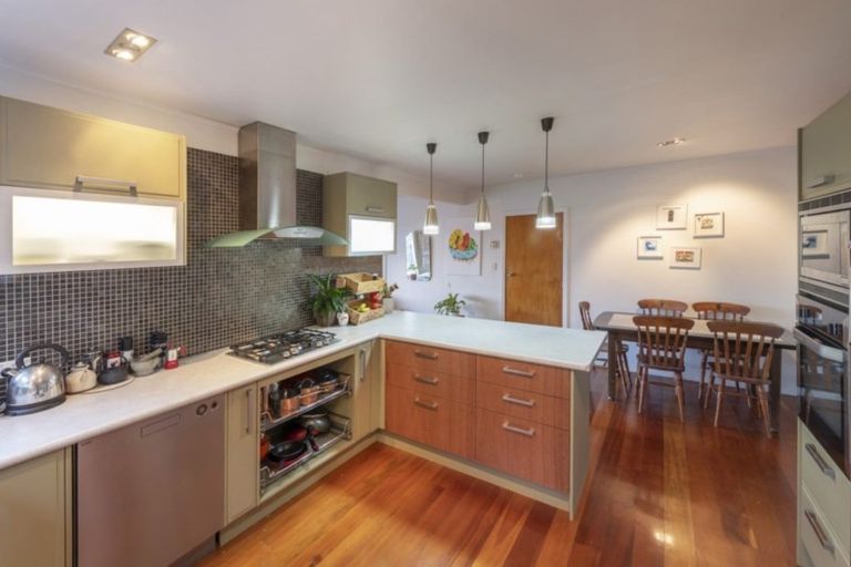 Photo of property in 112 Duncan Terrace, Kilbirnie, Wellington, 6022