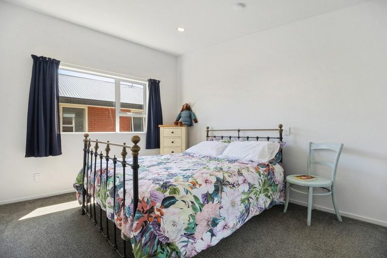 Photo of property in 43 Estuary Road, New Brighton, Christchurch, 8061