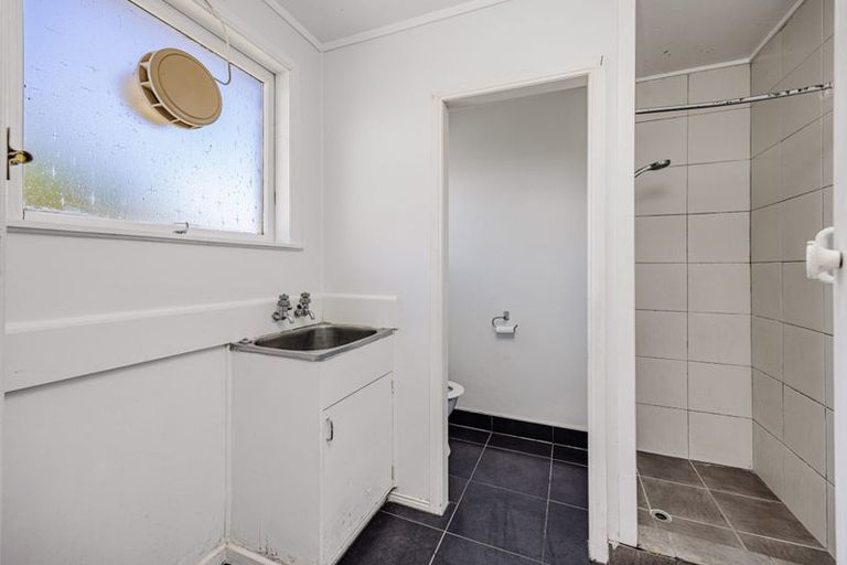Photo of property in 2/8 James Road, Manurewa, Auckland, 2102