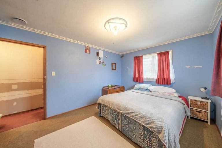 Photo of property in 39 Beaumaris Crescent, Ascot Park, Porirua, 5024