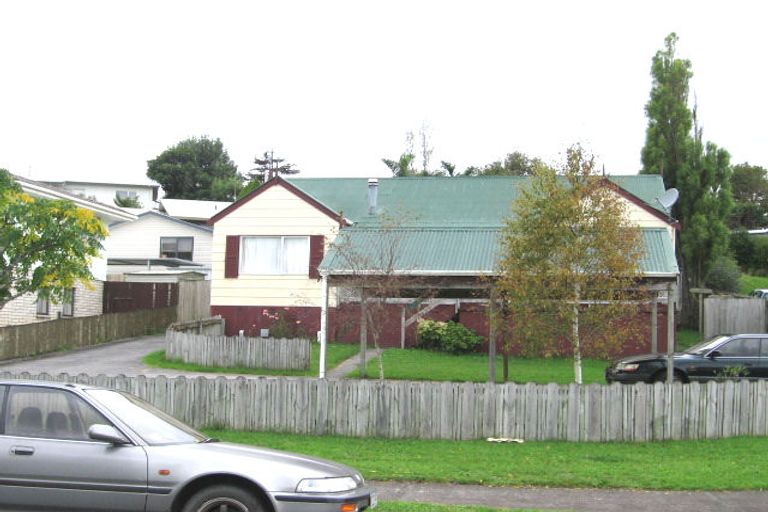 Photo of property in 28a Cranberry Place, Bucklands Beach, Auckland, 2012
