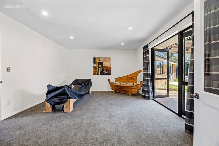 Photo of property in 37 Huria Lane, Woodend, 7610