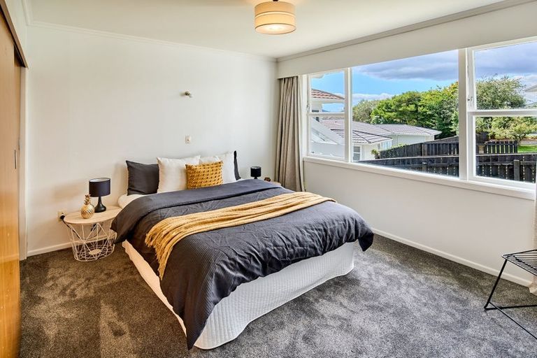 Photo of property in 37 Pembroke Street, Tawa, Wellington, 5028