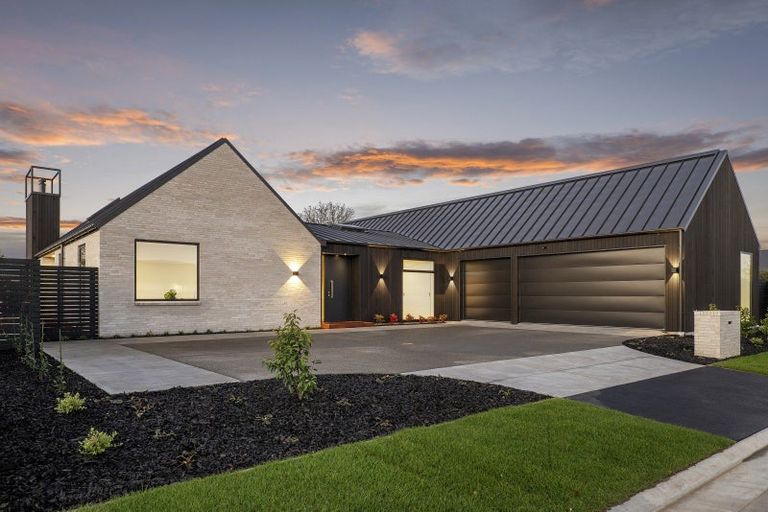 Photo of property in 14 Ross Road, Tariki, Stratford, 4390