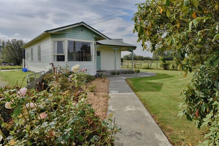Photo of property in 27 Old Coach Road, Mataura, Gore, 9772