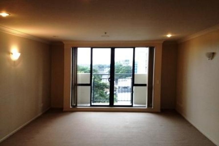 Photo of property in 2m/160 Symonds Street, Eden Terrace, Auckland, 1010