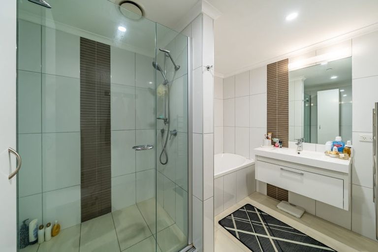 Photo of property in Bellagio Apartments, 9a/39 Taranaki Street, Te Aro, Wellington, 6011