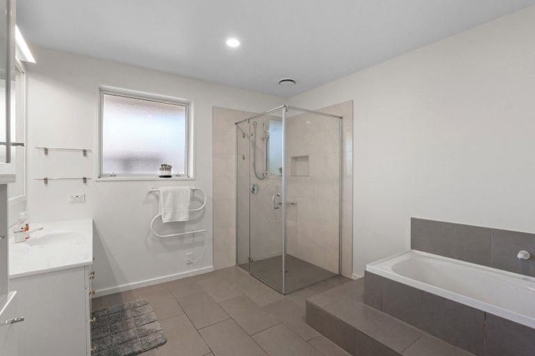 Photo of property in 42 Welsford Street, Woodend, 7610