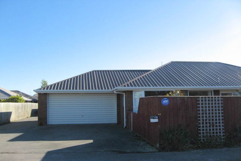 Photo of property in 2/65 Tyrone Street, Belfast, Christchurch, 8051